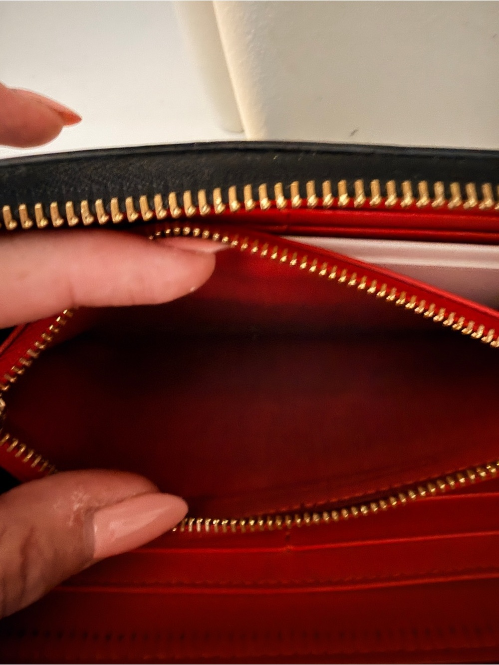 Christian Louboutin Panettone Black Platine Logo Leather Zip Around Wallet - Picture 9 of 10